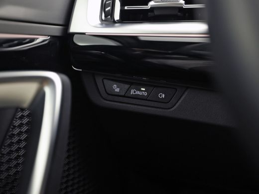 BMW X1 xDrive25e Sport Automaat 245Pk (APPLE CARPLAY, HEAD-UP DISPLAY, 360 CAMERA, GETINT GLAS, LEDER, S... ActivLease financial lease