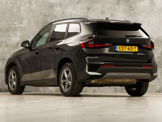 BMW X1 xDrive25e Sport Automaat 245Pk (APPLE CARPLAY, HEAD-UP DISPLAY, 360 CAMERA, GETINT GLAS, LEDER, S... ActivLease financial lease