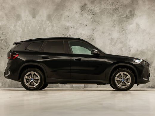 BMW X1 xDrive25e Sport Automaat 245Pk (APPLE CARPLAY, HEAD-UP DISPLAY, 360 CAMERA, GETINT GLAS, LEDER, S... ActivLease financial lease