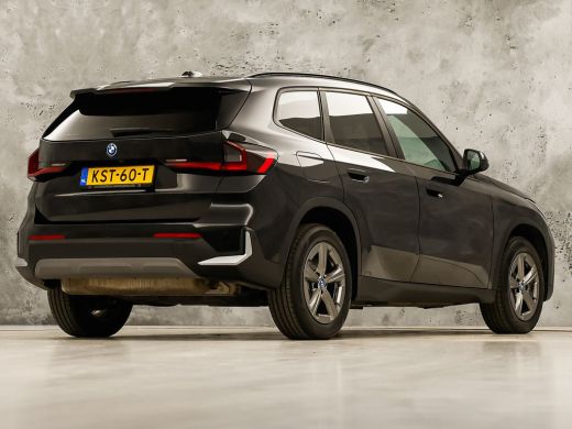 BMW X1 xDrive25e Sport Automaat 245Pk (APPLE CARPLAY, HEAD-UP DISPLAY, 360 CAMERA, GETINT GLAS, LEDER, S... ActivLease financial lease