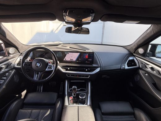 BMW XM PHEV 30 kWh Driving Assistant Professional B&W HUD Massage 360&deg; Elek.Trekhaak Orig.NL BOMVOL! ActivLease financial lease