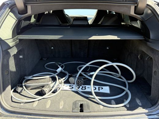 BMW XM PHEV 30 kWh Driving Assistant Professional B&W HUD Massage 360&deg; Elek.Trekhaak Orig.NL BOMVOL! ActivLease financial lease