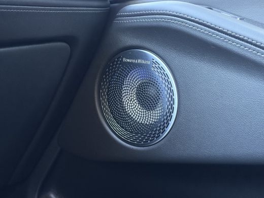 BMW XM PHEV 30 kWh Driving Assistant Professional B&W HUD Massage 360&deg; Elek.Trekhaak Orig.NL BOMVOL! ActivLease financial lease