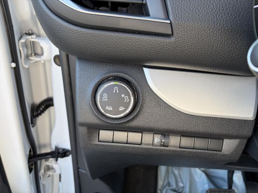 Citroën &euml;-Spacetourer 75kWh L2 SOH 95% 7 PERSOONS | FULL OPTIONS!|  LEDEREN BEKLEDING | CAMERA | STOELVERWARMING | ELEK... ActivLease financial lease