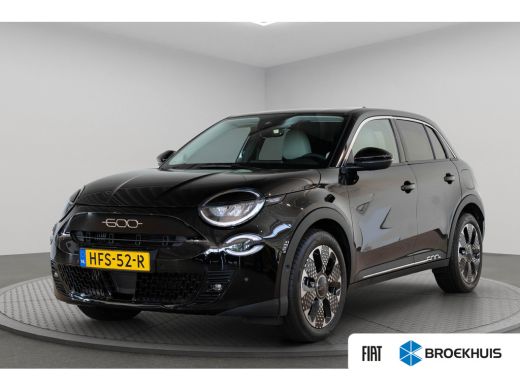 Fiat 600 1.2 Hybrid La Prima | Camera | Lederen Bekleding | Stoelverwarming | Navigatie | Climate Controle... ActivLease financial lease