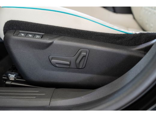 Fiat 600 1.2 Hybrid La Prima | Camera | Lederen Bekleding | Stoelverwarming | Navigatie | Climate Controle... ActivLease financial lease