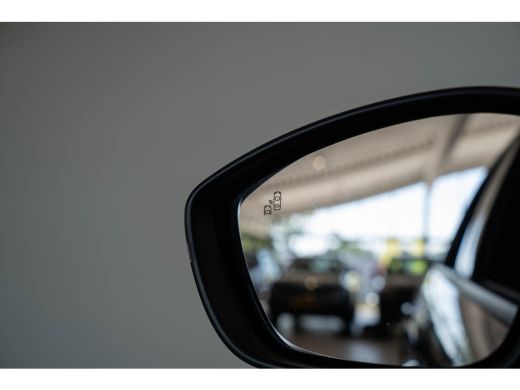 Fiat 600 1.2 Hybrid La Prima | Camera | Lederen Bekleding | Stoelverwarming | Navigatie | Climate Controle... ActivLease financial lease