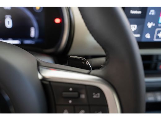 Fiat 600 1.2 Hybrid La Prima | Camera | Lederen Bekleding | Stoelverwarming | Navigatie | Climate Controle... ActivLease financial lease