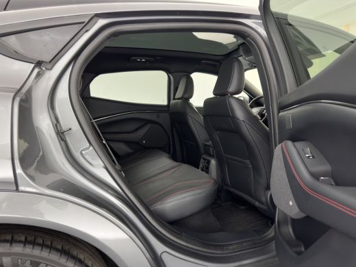 Ford Mustang Mach-E Mach-E Extended First Edition AWD 98 kWh [3-Fase-11kW] {SoH-92%} (INCL-BTW) *PANO | LEATHER | FUL... ActivLease financial lease