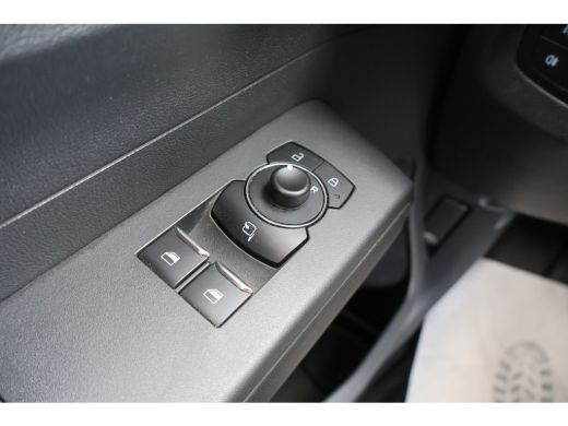 Ford Transit Courier 1.5 EcoBlue Limited Airco Navigatie Camera ActivLease financial lease