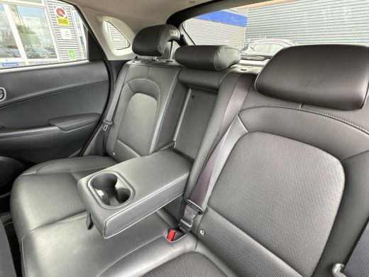Hyundai Kona EV Premium 64 kWh | SOH 100% | Warmtepomp  | Leder | Rijklaarprijs! ActivLease financial lease