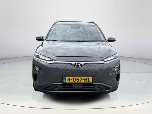 Hyundai Kona EV Premium 64 kWh | SOH 100% | Warmtepomp  | Leder | Rijklaarprijs! ActivLease financial lease