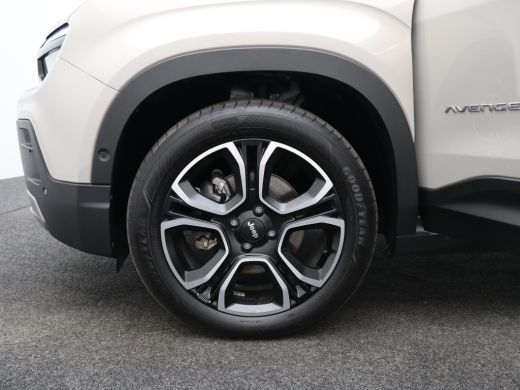 Jeep Avenger Summit 54 kWh | Adaptieve cruise | Keyless | Navi | Camera | PDC V+A |18"LMV | ActivLease financial lease