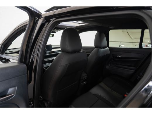 Jeep Avenger Summit 54 kWh | Tot 8 Jaar Garantie | SOH 98% | Warmtepomp | Schuif-Kanteldak | Navigatie | Camer... ActivLease financial lease