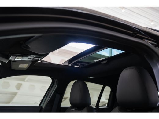 Jeep Avenger Summit 54 kWh | Tot 8 Jaar Garantie | SOH 98% | Warmtepomp | Schuif-Kanteldak | Navigatie | Camer... ActivLease financial lease