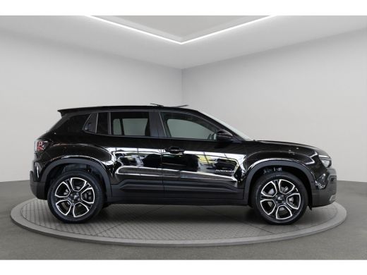 Jeep Avenger Summit 54 kWh | Tot 8 Jaar Garantie | SOH 98% | Warmtepomp | Schuif-Kanteldak | Navigatie | Camer... ActivLease financial lease