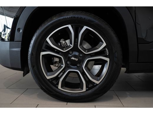 Jeep Avenger Summit 54 kWh | Tot 8 Jaar Garantie | SOH 98% | Warmtepomp | Schuif-Kanteldak | Navigatie | Camer... ActivLease financial lease