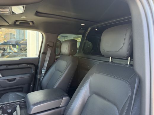 Land Rover Defender Hard Top 3.0 D300 110 MHEV X-Dynamic HSE Luchtvering ActivLease financial lease