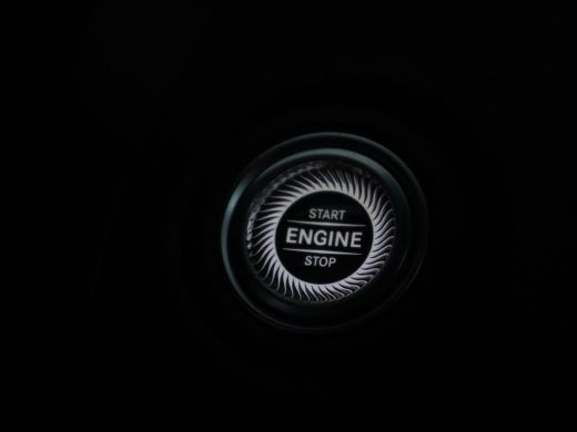 Mercedes-Benz C-Klasse Estate 300 e Business Solution AMG Limited d | SOH 88,2% | Leder/alcantara | Cruise control | Lan... ActivLease financial lease