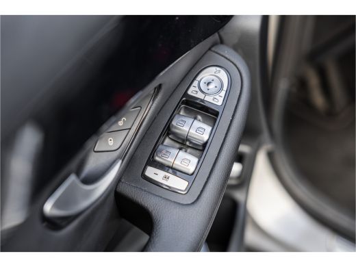 Mercedes-Benz GLC 300e 4MATIC Camera / Leder / Led / Chroom ActivLease financial lease