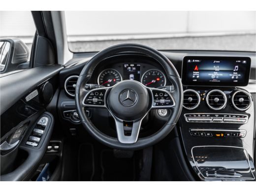 Mercedes-Benz GLC 300e 4MATIC Camera / Leder / Led / Chroom ActivLease financial lease