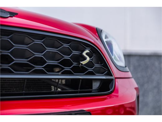 Mini Countryman 1.5 Cooper S E ALL4 Chili Pano / Harman Kardon / Elek Stoelen / Leder / Adaptive Cruise / ActivLease financial lease