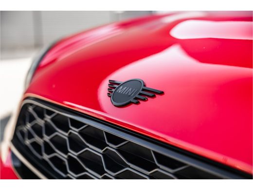 Mini Countryman 1.5 Cooper S E ALL4 Chili Pano / Harman Kardon / Elek Stoelen / Leder / Adaptive Cruise / ActivLease financial lease