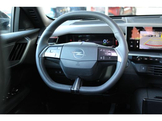 Opel Grandland 1.6 Turbo Plug-in-Hybrid Business Edition | Tot 8 jaar garantie | Schuif-kanteldak | Focal Audio ... ActivLease financial lease