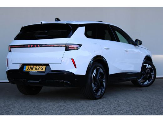 Opel Grandland 1.6 Turbo Plug-in-Hybrid Business Edition | Tot 8 jaar garantie | Schuif-kanteldak | Focal Audio ... ActivLease financial lease