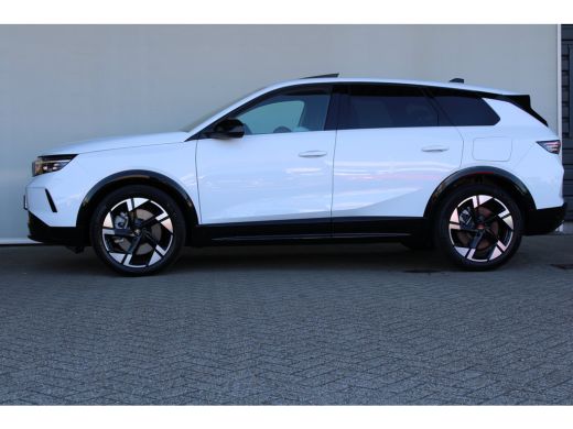 Opel Grandland 1.6 Turbo Plug-in-Hybrid Business Edition | Tot 8 jaar garantie | Schuif-kanteldak | Focal Audio ... ActivLease financial lease