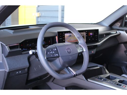 Opel Grandland 1.6 Turbo Plug-in-Hybrid Business Edition | Tot 8 jaar garantie | Schuif-kanteldak | Focal Audio ... ActivLease financial lease