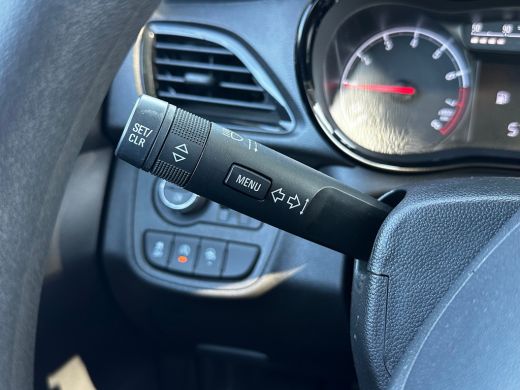 Opel KARL 1.0 120 Jaar Edition | PARKEERSENSOREN ACHTER| MISTLAMPEN| 15" LM-VELGEN| CRUISE CONTROL| AIRCO| ... ActivLease financial lease