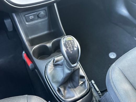 Opel KARL 1.0 120 Jaar Edition | PARKEERSENSOREN ACHTER| MISTLAMPEN| 15" LM-VELGEN| CRUISE CONTROL| AIRCO| ... ActivLease financial lease