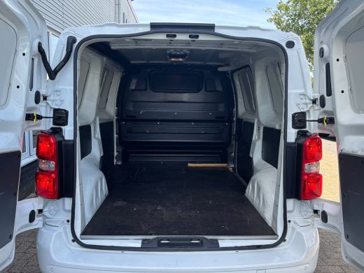 Opel Vivaro 2.0 CDTI L3H1 Innovation | Automaat | 360 Camera | 3 Zitplaatsen | Apple Carplay ActivLease financial lease