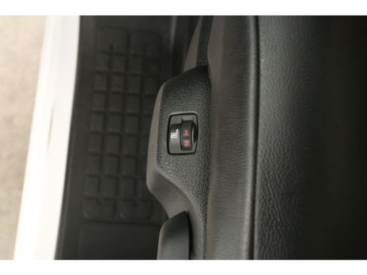 Opel Vivaro-e Citroen E-Jumpy 75 kWh L2H1 | Snelladen | SOH 93% | Airco | Cruise | Camera | Carplay | 3 Zits | ... ActivLease financial lease