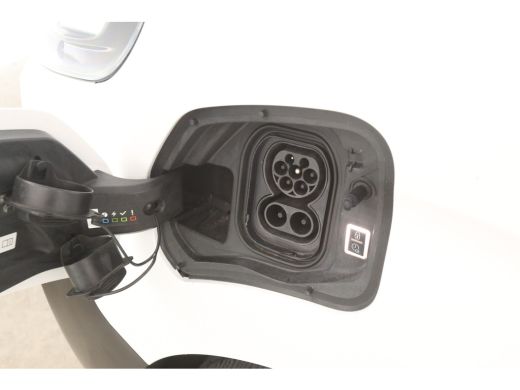 Opel Vivaro-e Citroen E-Jumpy 75 kWh L2H1 | Snelladen | SOH 93% | Airco | Cruise | Camera | Carplay | 3 Zits | ... ActivLease financial lease