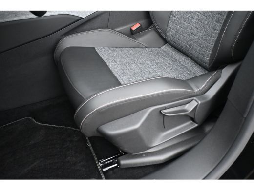 Peugeot 3008 1.6 plug-in Hybrid 195 Allure Tot 8 Jaar Garantie! | Afn. Trekhaak | Adaptive Cruise | 360 Camera... ActivLease financial lease