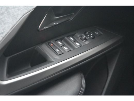Peugeot 5008 1.6 Plug-in Hybrid 195 Allure 7p Tot 8 Jaar Garantie! | AGR-Comfortstoel | 360 Camera | Adaptive ... ActivLease financial lease