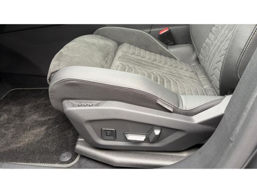Peugeot 5008 GT | Adaptieve cruise control met Stop&Go functie | LED 3D-achterlichten | Pack Safety Plus ActivLease financial lease