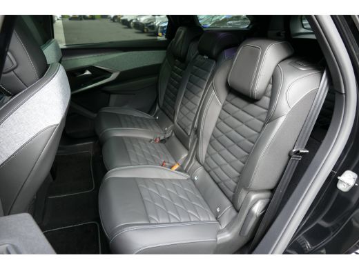 Peugeot 5008 GT Exclusive - Elektrisch | Adaptieve cruise control met Stop&Go functie | LED 3D-achterlichten |... ActivLease financial lease