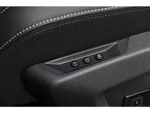 Peugeot 5008 GT Exclusive - Elektrisch | Adaptieve cruise control met Stop&Go functie | LED 3D-achterlichten |... ActivLease financial lease