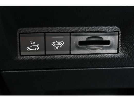 Peugeot 5008 GT Exclusive - Elektrisch | Adaptieve cruise control met Stop&Go functie | LED 3D-achterlichten |... ActivLease financial lease