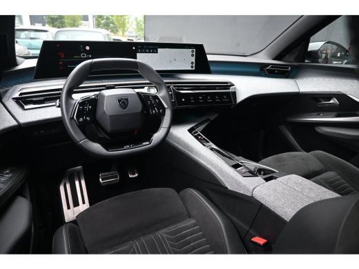 Peugeot e-5008 GT Avantage 73 kWh 7p Tot 8 Jaar Garantie! 98%SOH! | Elektr. Massagestoelen | Adaptive Cruise | D... ActivLease financial lease