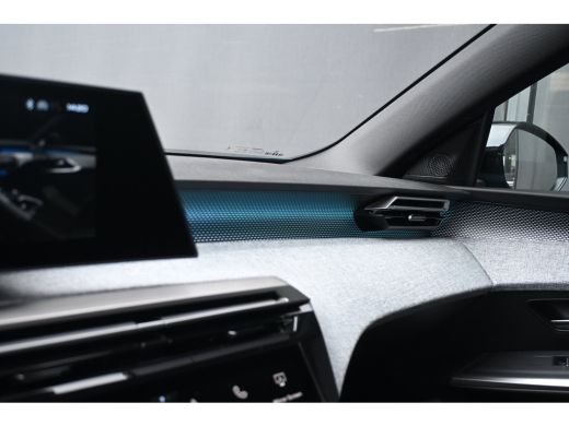 Peugeot e-5008 GT Avantage 73 kWh 7p Tot 8 Jaar Garantie! 98%SOH! | Elektr. Massagestoelen | Adaptive Cruise | D... ActivLease financial lease
