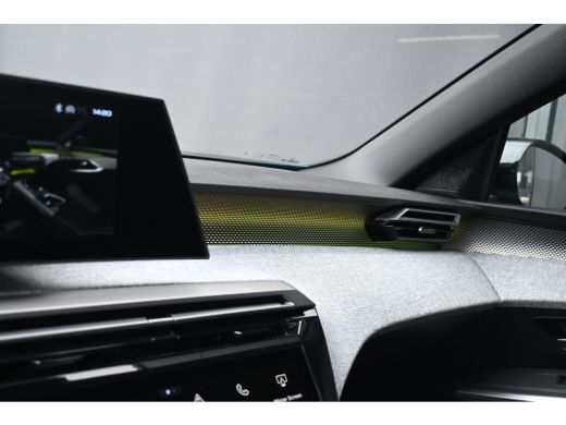 Peugeot e-5008 GT Avantage 73 kWh 7p Tot 8 Jaar Garantie! 98%SOH! | Elektr. Massagestoelen | Adaptive Cruise | D... ActivLease financial lease