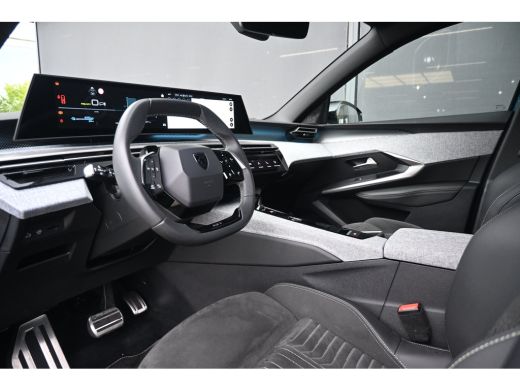 Peugeot e-5008 GT Avantage 73 kWh 7p Tot 8 Jaar Garantie! 98%SOH! | Elektr. Massagestoelen | Adaptive Cruise | D... ActivLease financial lease