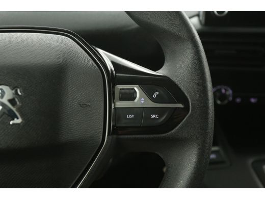 Peugeot Partner Elektrisch 50 kWh L2 | Snelladen | SOH 98% | Airco | Cruise | Carplay | Navi | Trekhaak | Parkeer... ActivLease financial lease