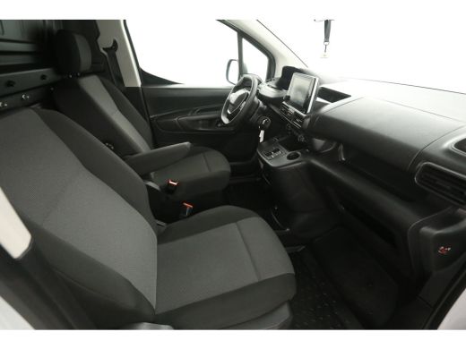 Peugeot Partner Elektrisch 50 kWh L2 | Snelladen | SOH 98% | Airco | Cruise | Carplay | Navi | Trekhaak | Parkeer... ActivLease financial lease