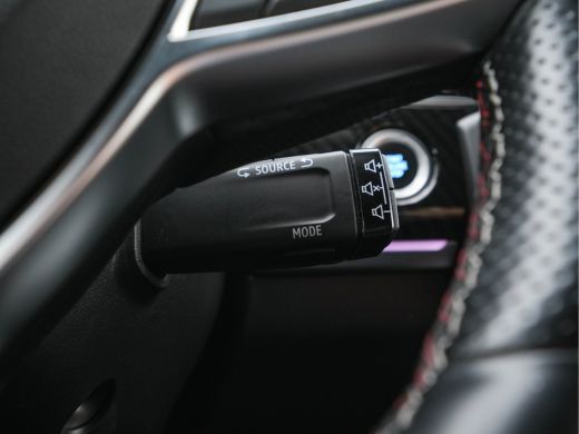 Renault Arkana 1.6 E-Tech Hybrid 145 R.S. Line (INCL-BTW) Aut. *LEATHER-FABRIC | FULL-LED | BLINDSPOT | CAMERA |... ActivLease financial lease
