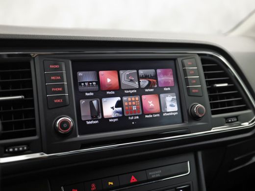 Seat Ateca 1.0 EcoTSI Business Sport (GROOT NAVI, APPLE CARPLAY, CAMERA, GETINT GLAS, LM VELGEN, CLIMATE, AU... ActivLease financial lease